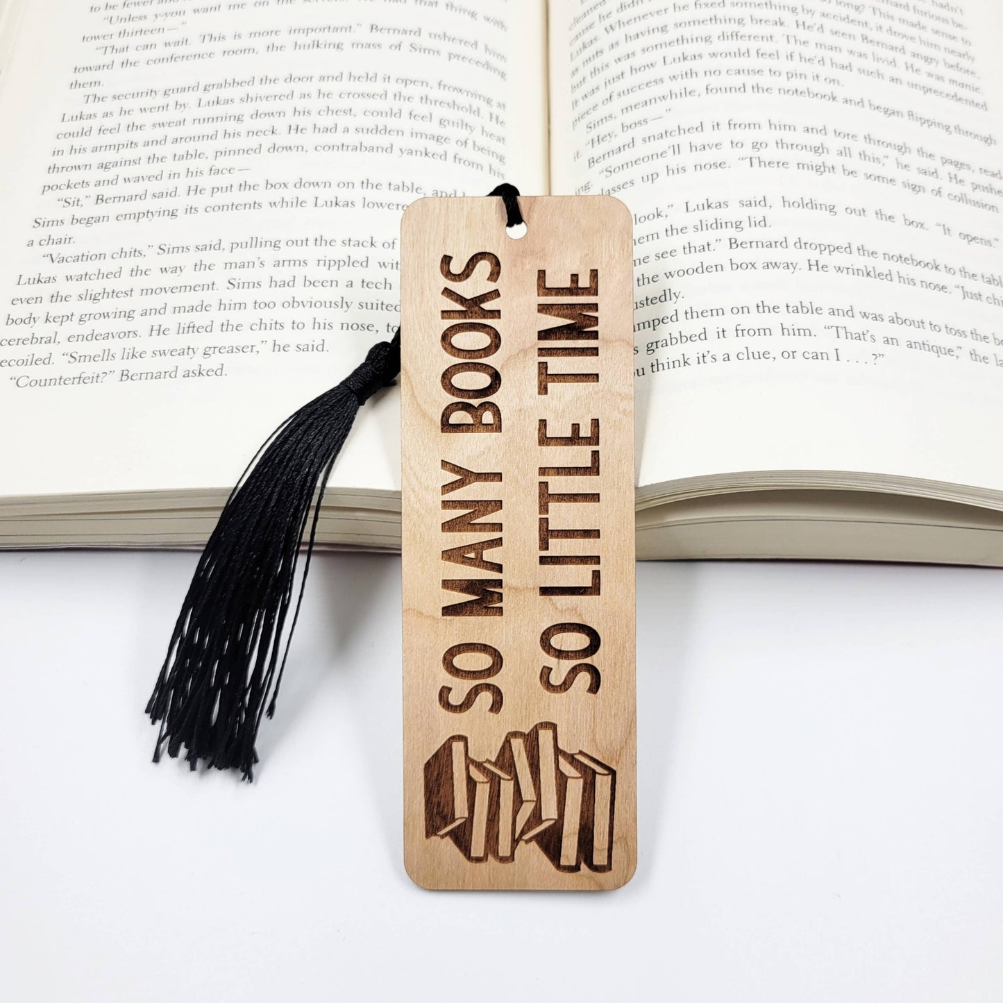 Bookmark - So many books wood bookmark
