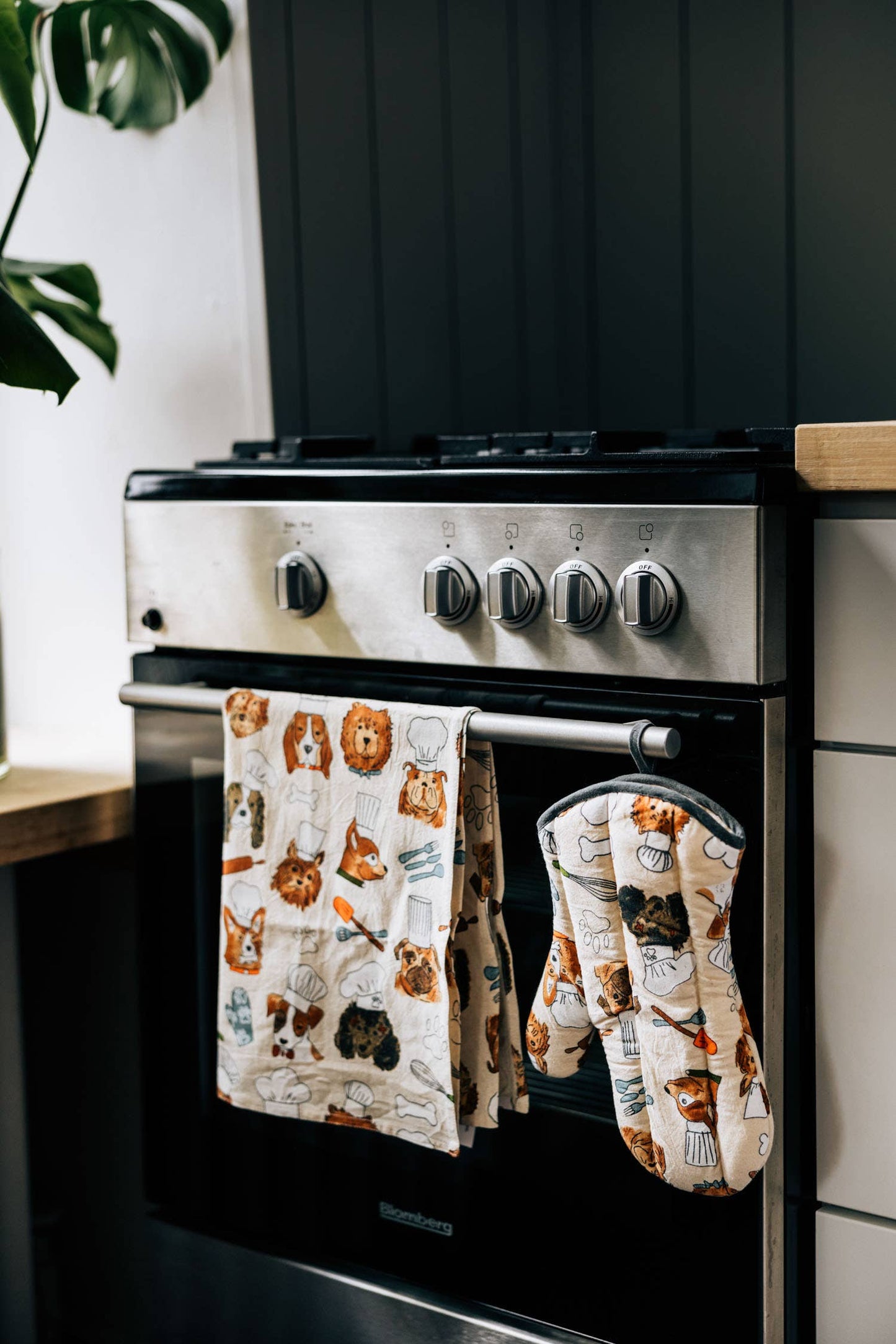 Dog Chefs Oven Mitt
